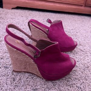 Burgundy wedges with ankle strap, size 40